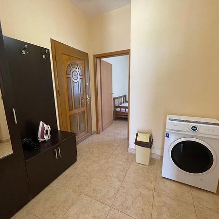 House For Rent Jurgen Villa Golem  Luaran gambar