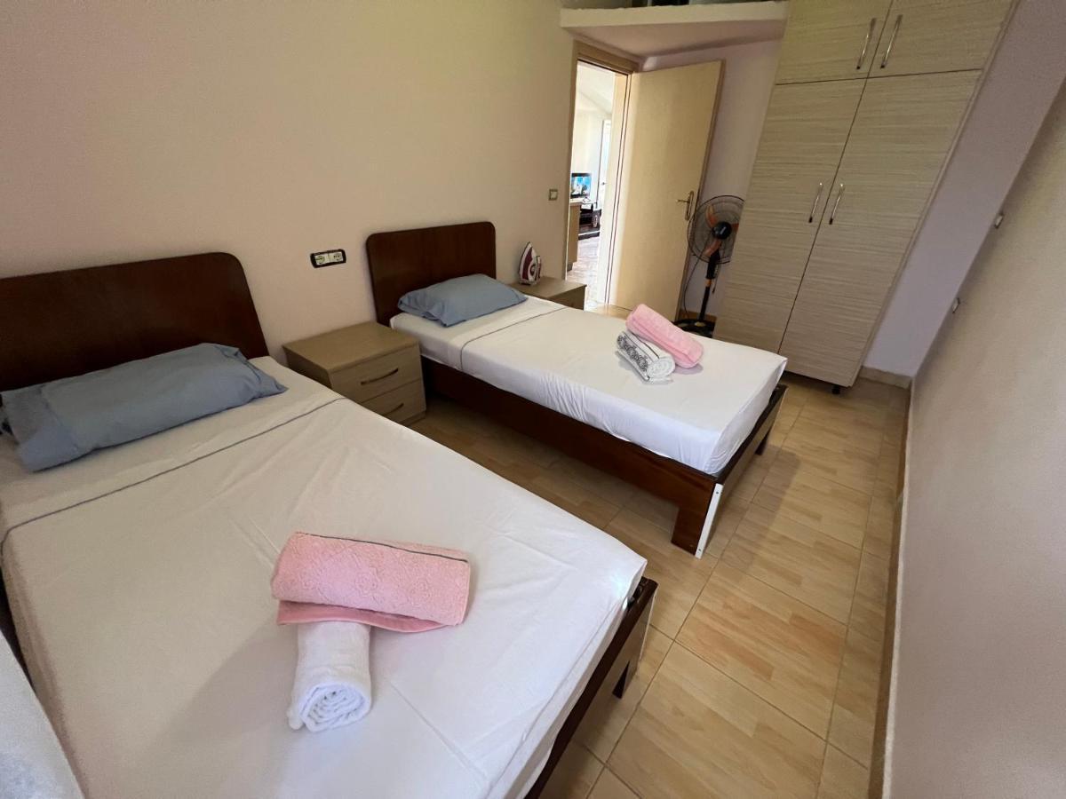 House For Rent Jurgen Villa Golem  Luaran gambar