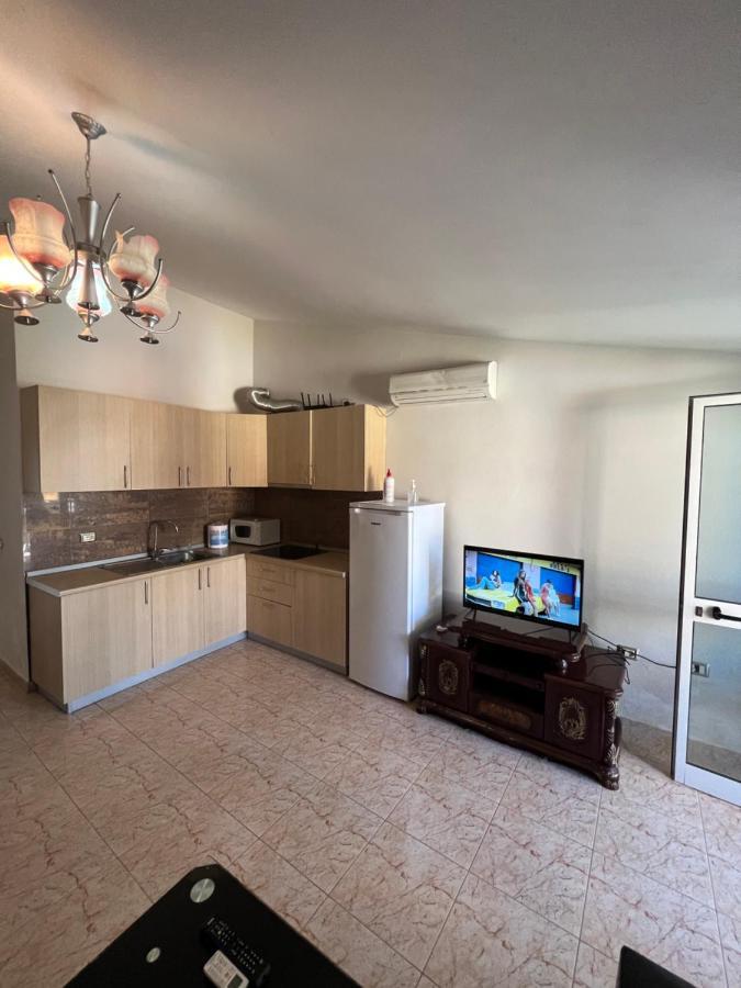 House For Rent Jurgen Villa Golem  Luaran gambar