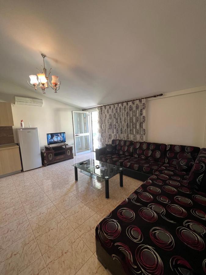 House For Rent Jurgen Villa Golem  Luaran gambar