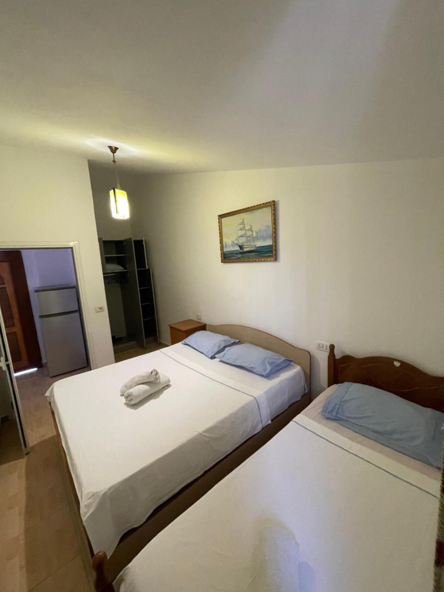 House For Rent Jurgen Villa Golem  Luaran gambar