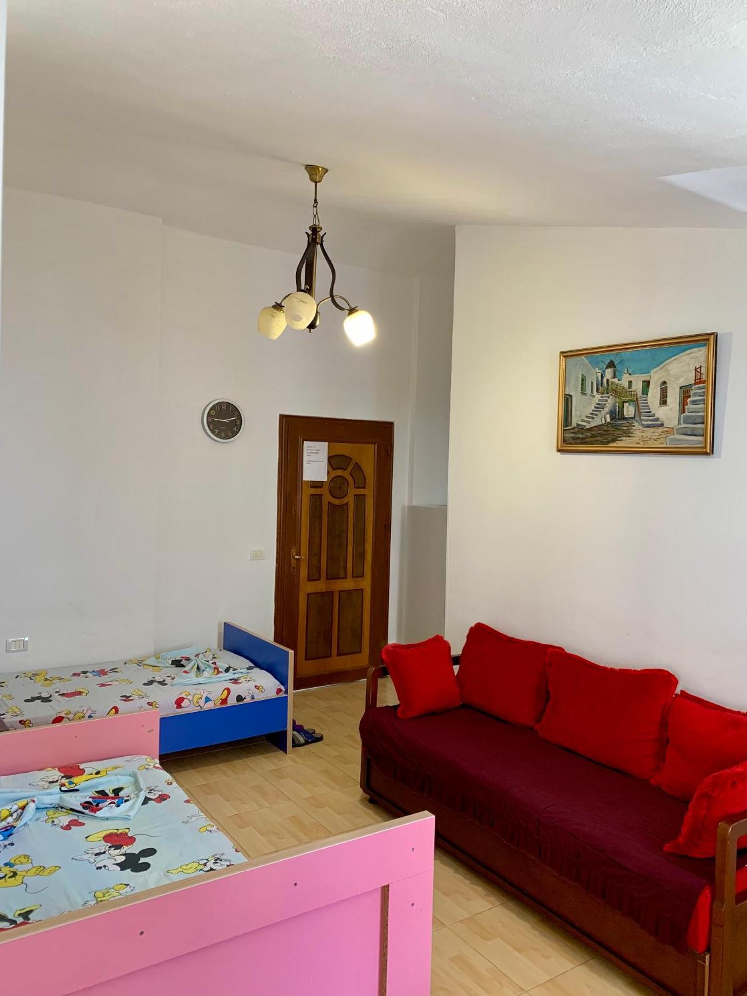 House For Rent Jurgen Villa Golem  Luaran gambar