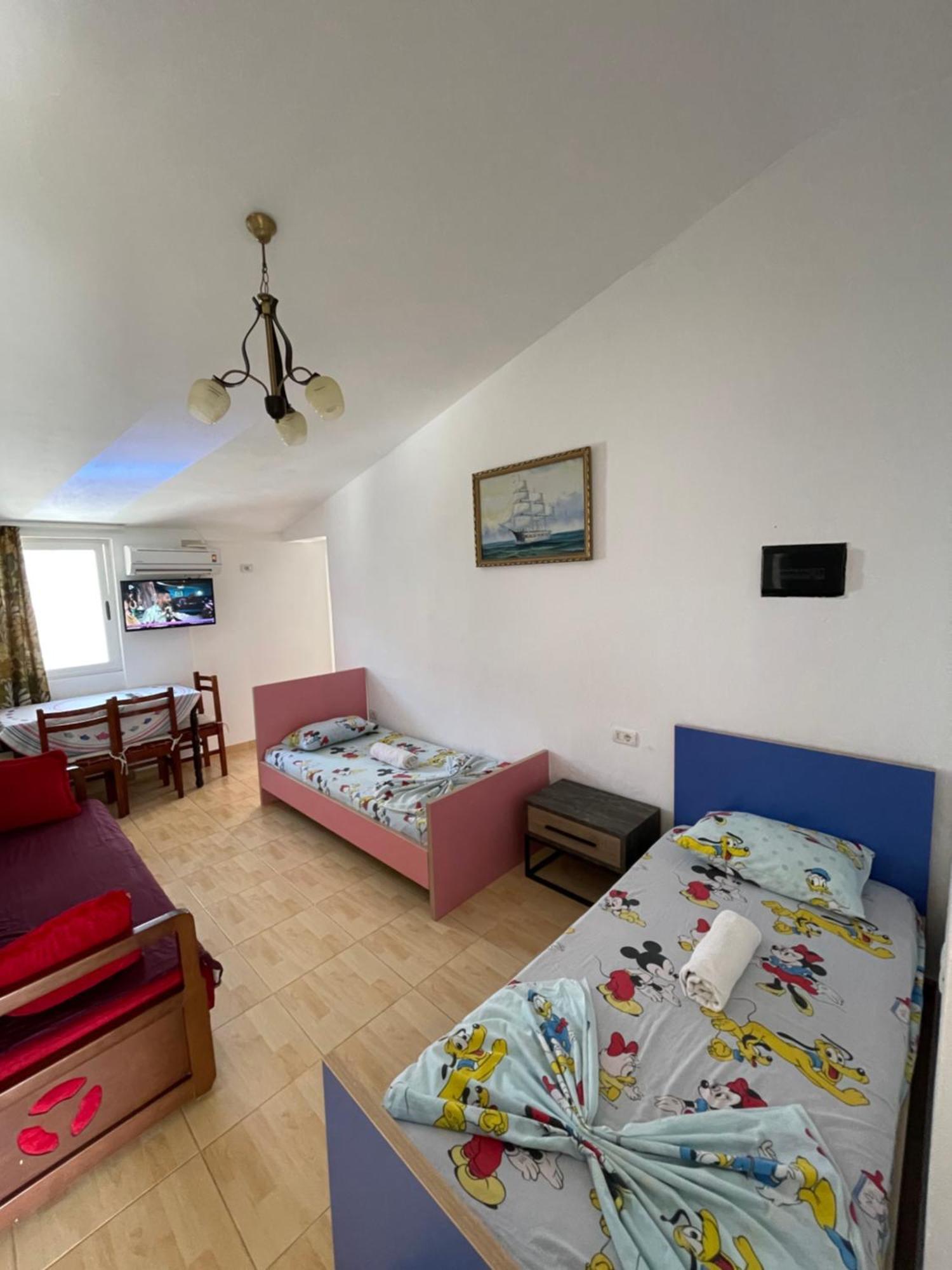 House For Rent Jurgen Villa Golem  Luaran gambar